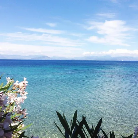 Vakantiehuis Diana Beachfront Vacation Kato Spilaion