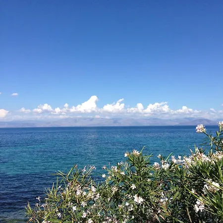 Diana Beachfront Vacation Semesterbostad Kato Spilaion