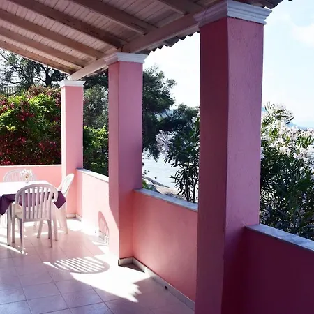 Diana Beachfront Vacation Ferienhaus Kato Spilaion