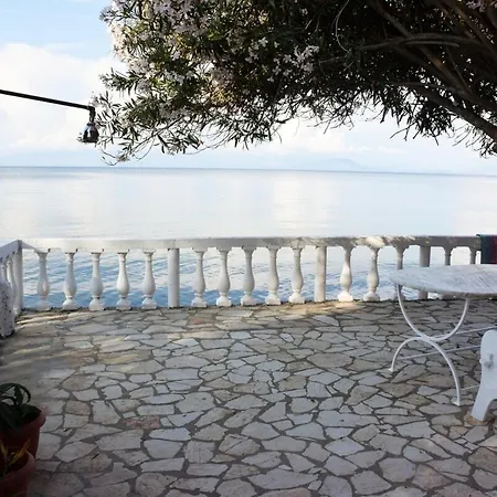 Diana Beachfront Vacation Kato Spilaion