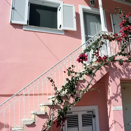 펜션 Diana Beachfront Vacation *